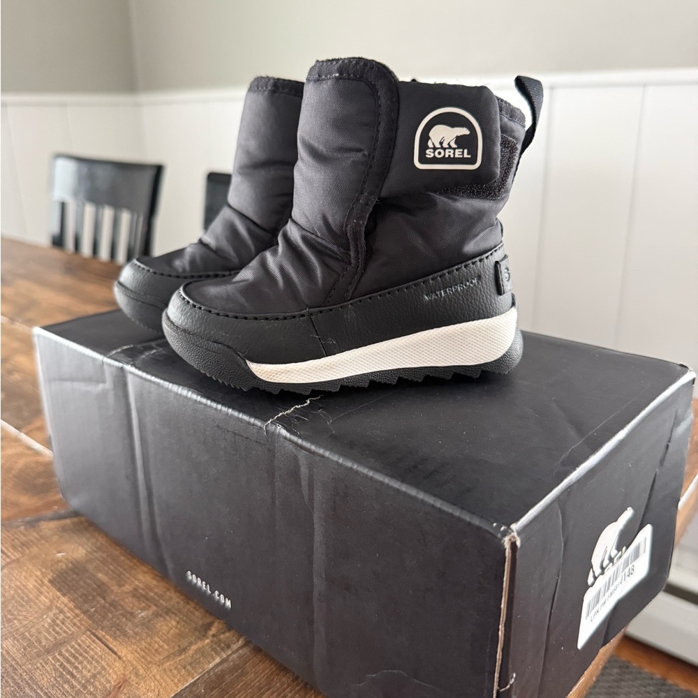 Sorel Kids Black and White Winter Boots *NEW